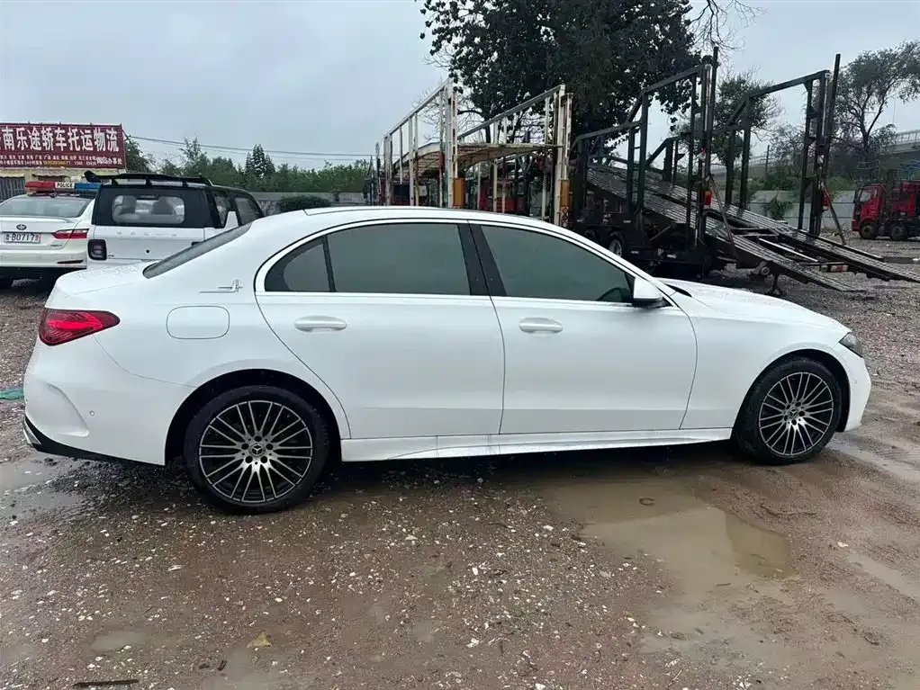 [object Object] C-Class 2024 из CN, фото 2