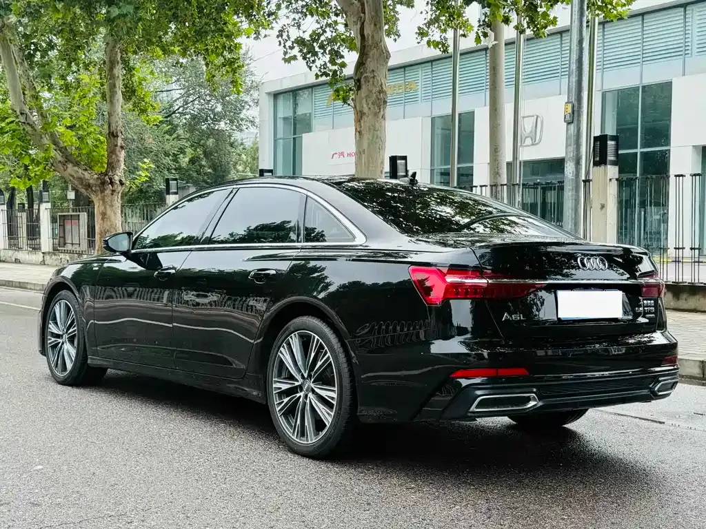 Audi A6L 2021 из CN, фото 5
