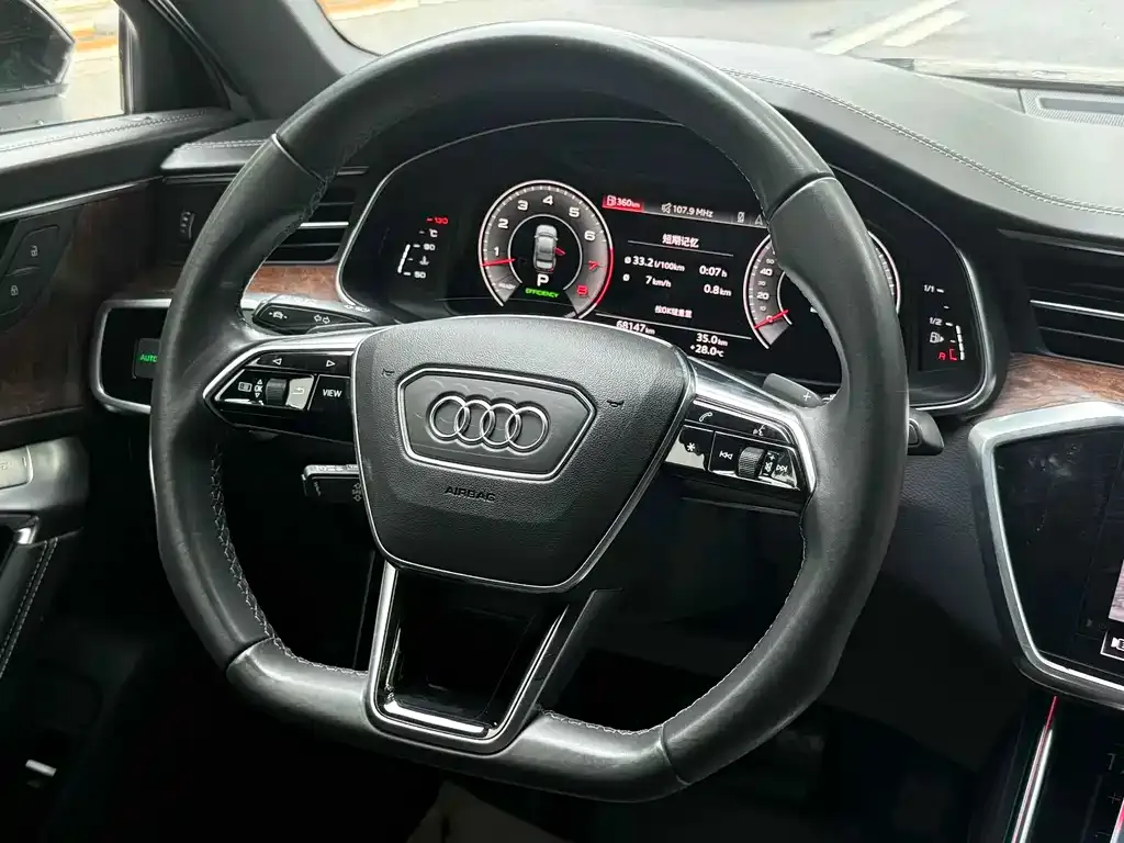 Audi A6L 2021 из CN, фото 9