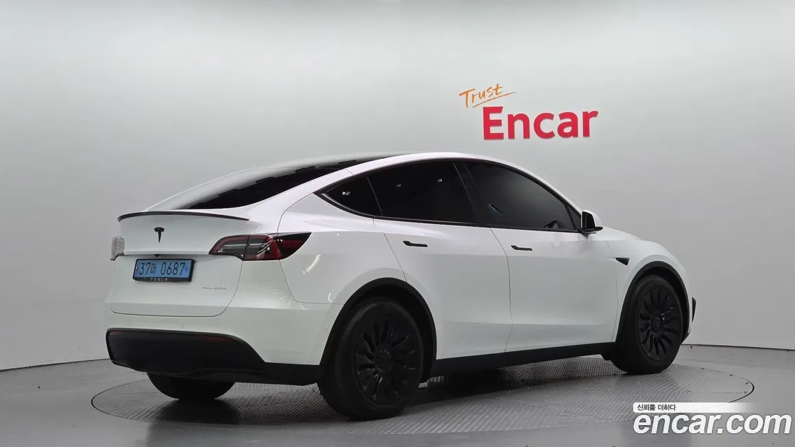 Tesla Model Y 2022 из KR, фото 2