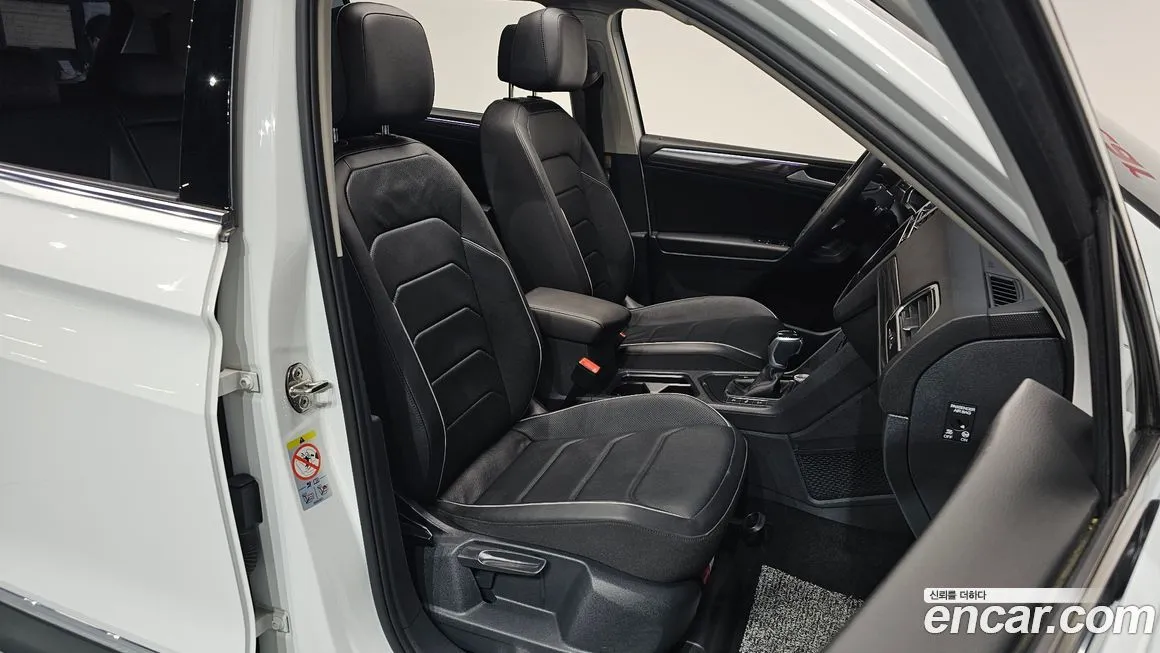 Volkswagen Tiguan 2022 из KR, фото 10