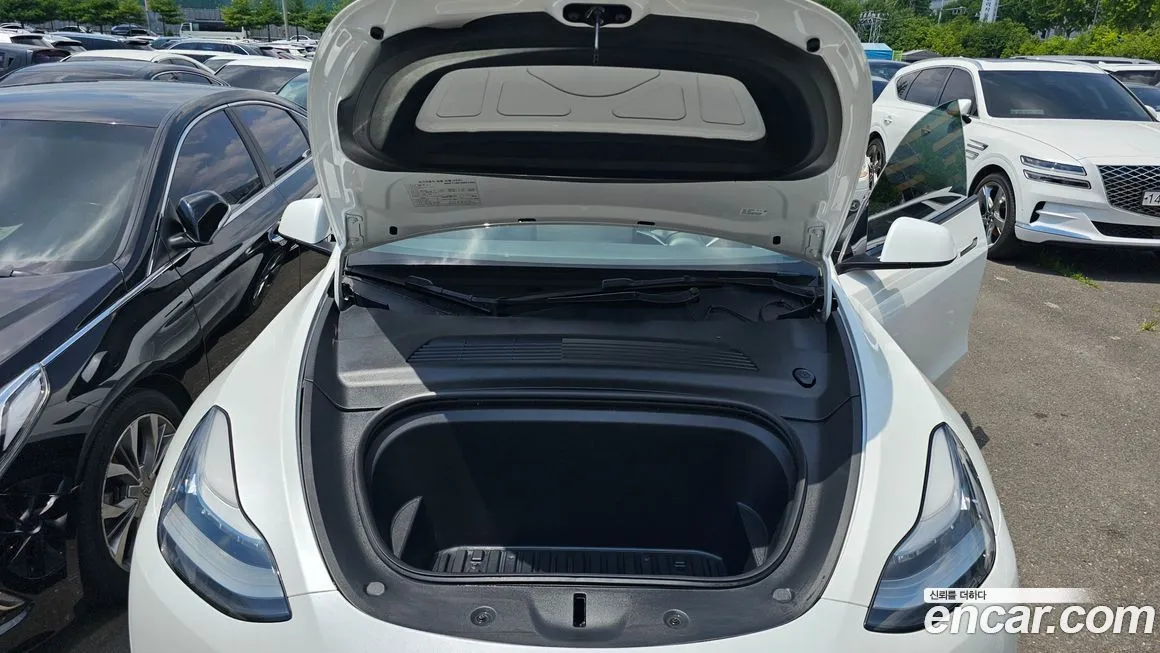 Tesla Model Y 2021 из KR, фото 9
