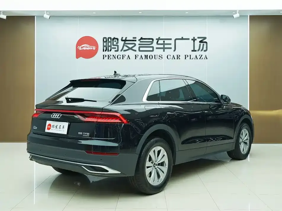 Audi Q8 2022 из CN, фото 3