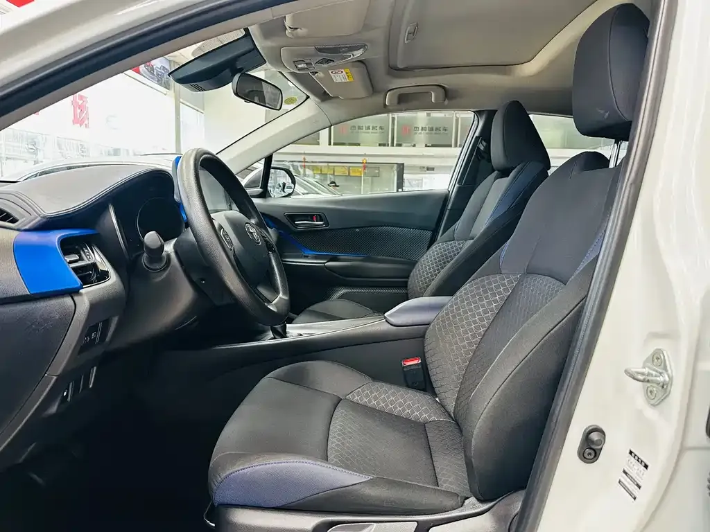 Toyota C-HR 2022 из CN, фото 4