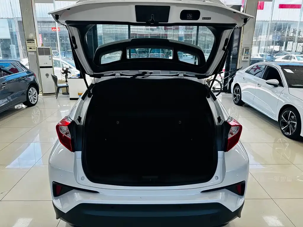 Toyota C-HR 2022 из CN, фото 7