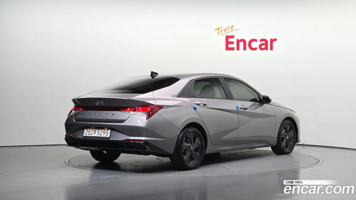 Hyundai AVANTE — фото 2