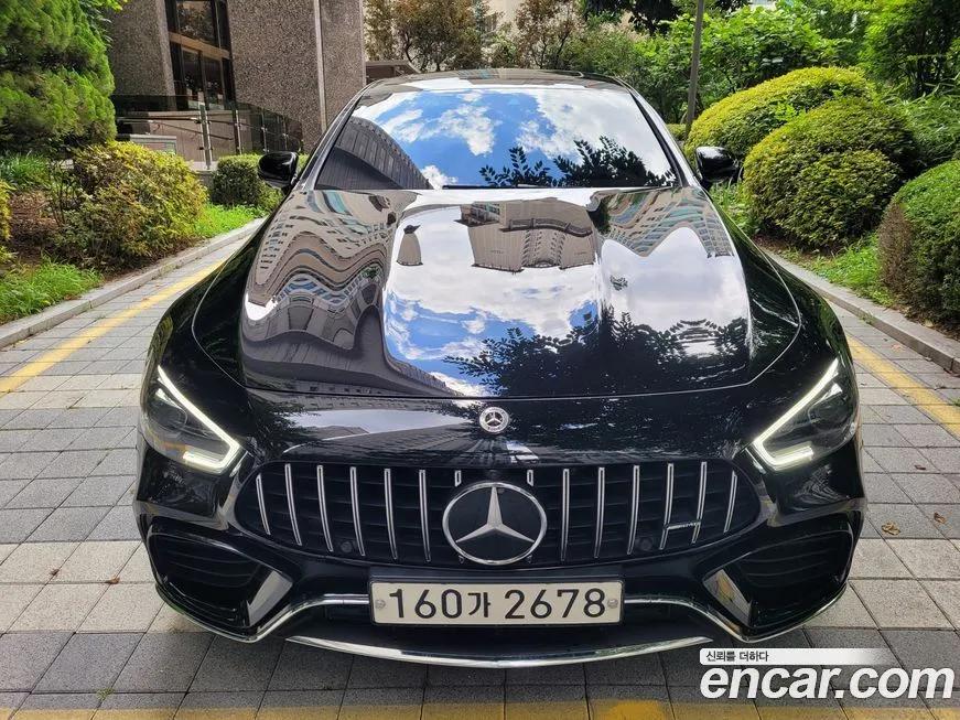 Mercedes-Benz AMG GT — фото 1