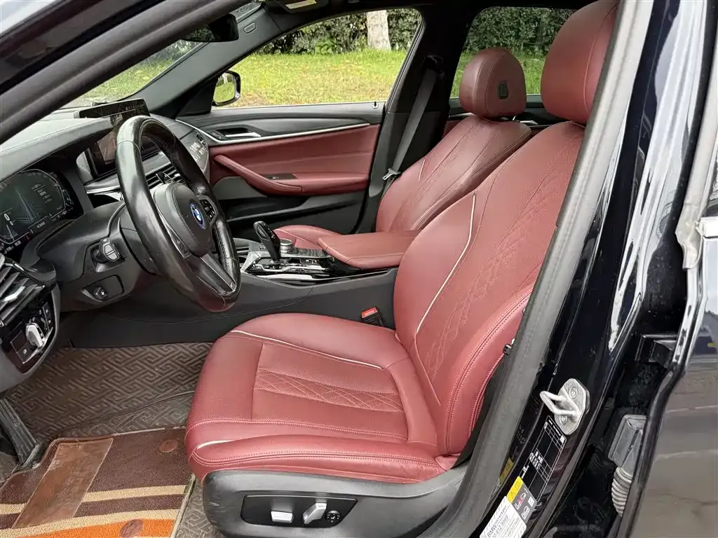 BMW 5 Series New Energy — фото 8