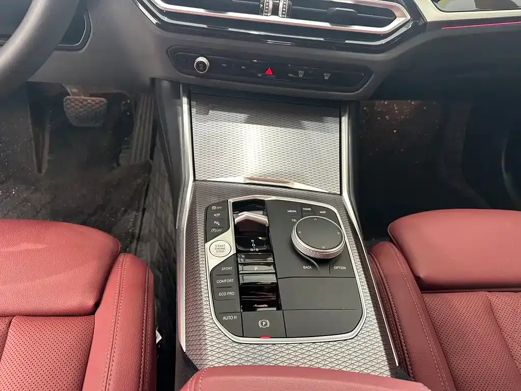 BMW 3 Series 2024 из CN, фото 7