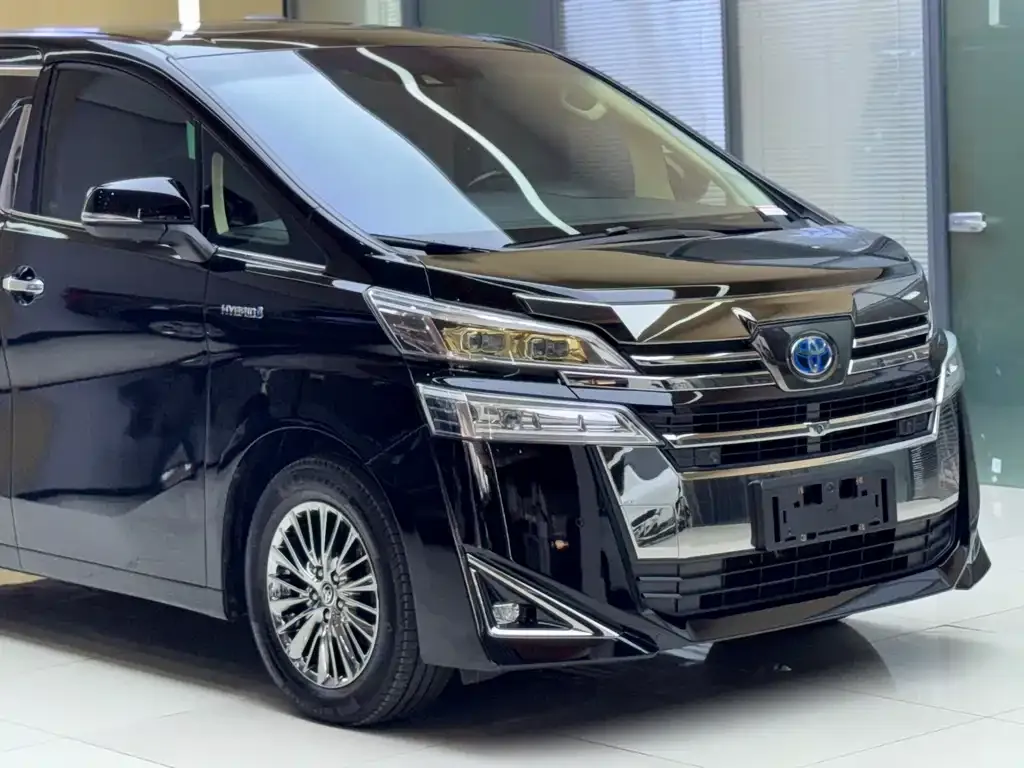 Toyota Vellfire — фото 4