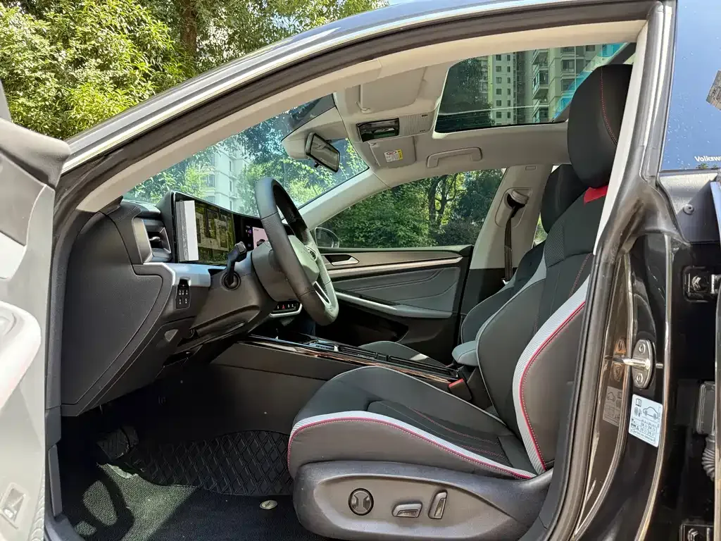 Volkswagen Lamando 2023 из CN, фото 4