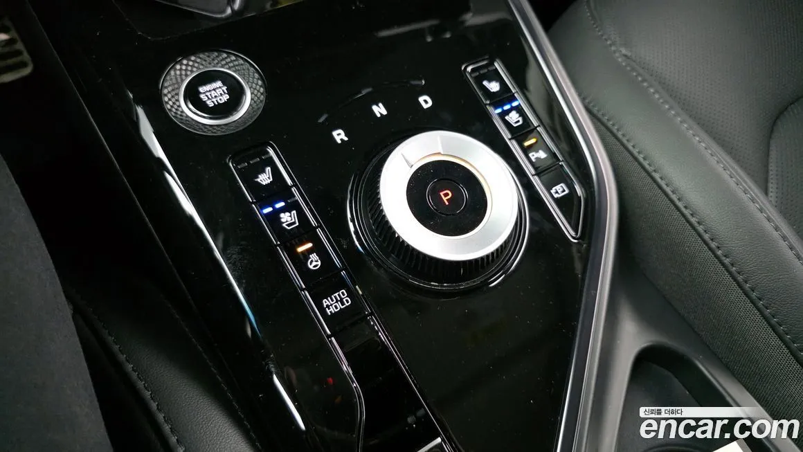 Kia Niro — фото 9