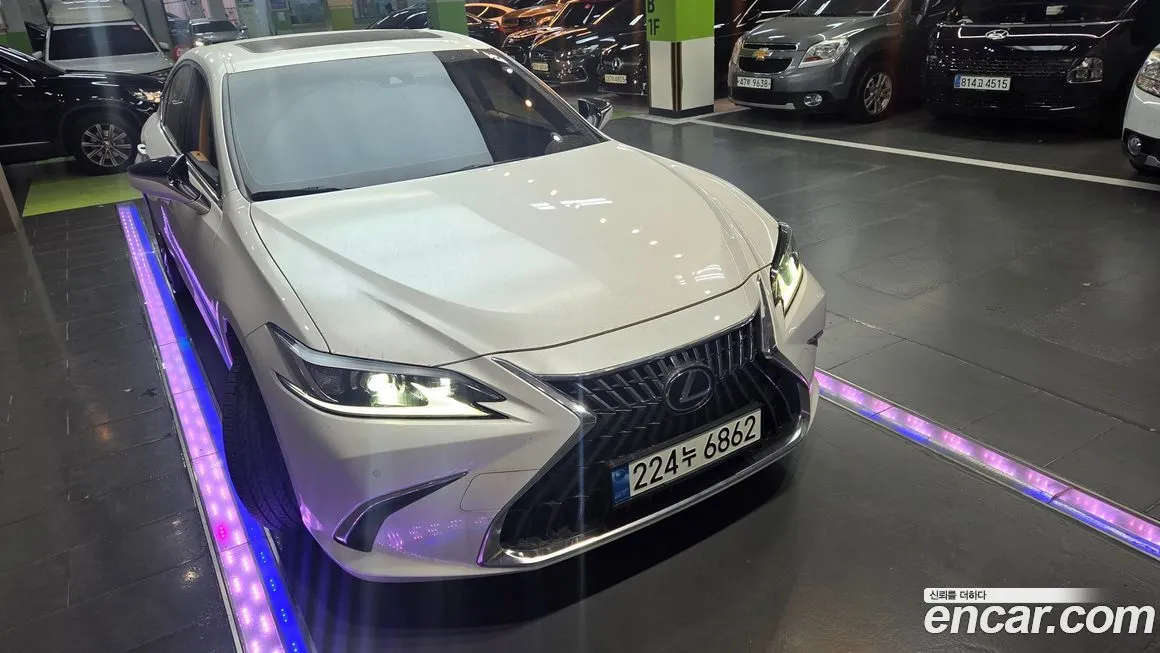 Lexus ES 2023 из KR, фото 4