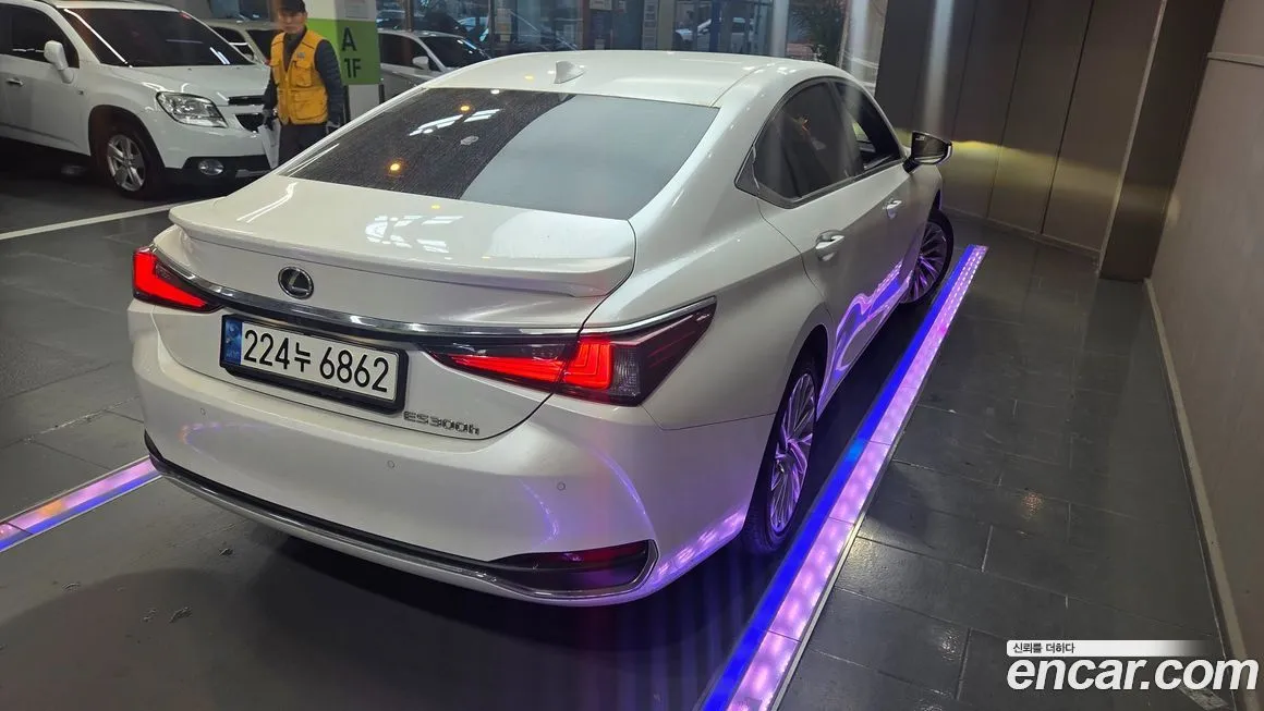 Lexus ES 2023 из KR, фото 7