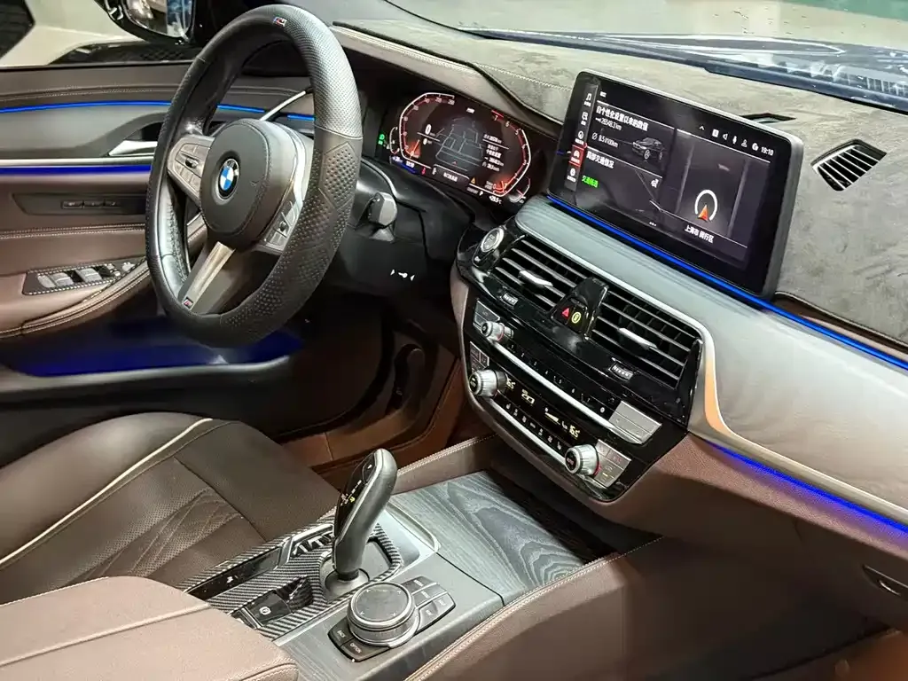BMW 5 Series — фото 10
