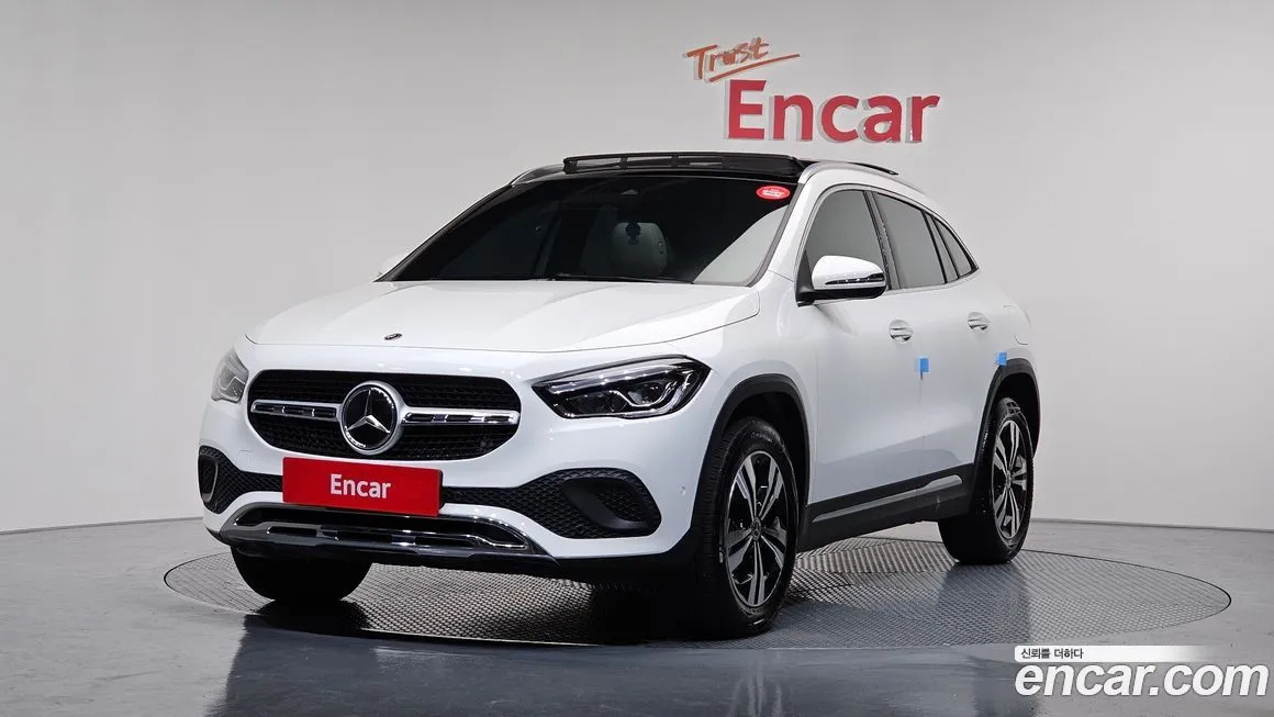 Mercedes-Benz GLA-Class — фото 1