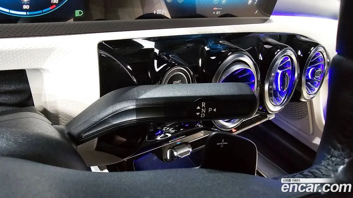 Mercedes-Benz A-Class 2023 из KR, фото 9