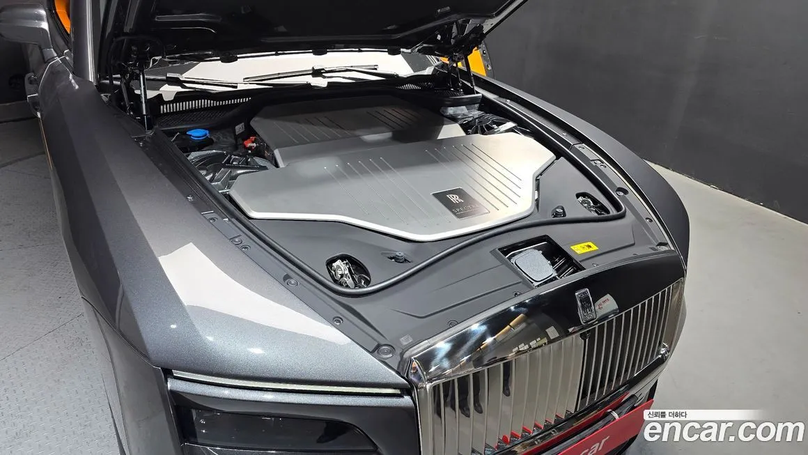 Rolls-Royce Spectre 2024 из KR, фото 6