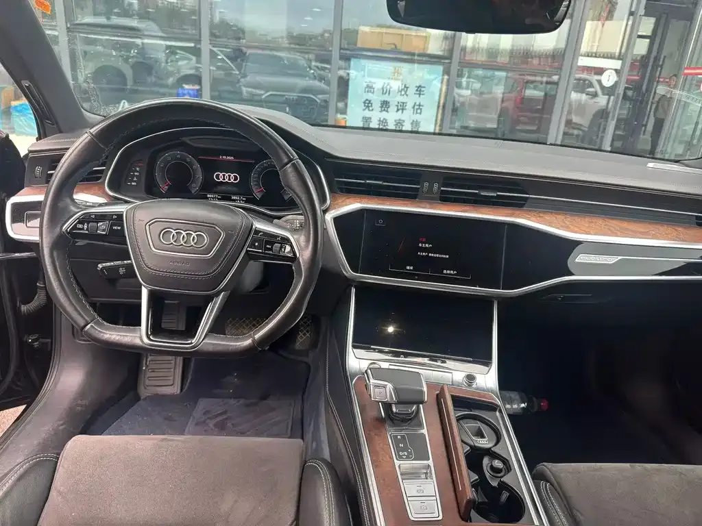 Audi A6L — фото 4