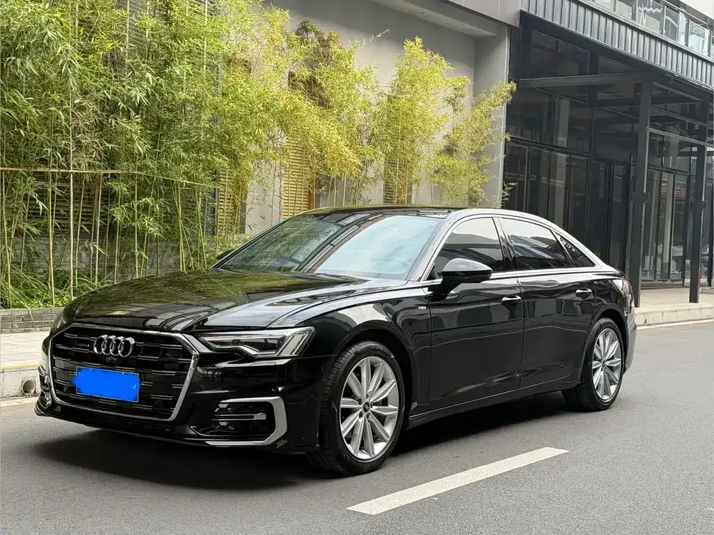 Audi A6L 2023 из CN, фото 1