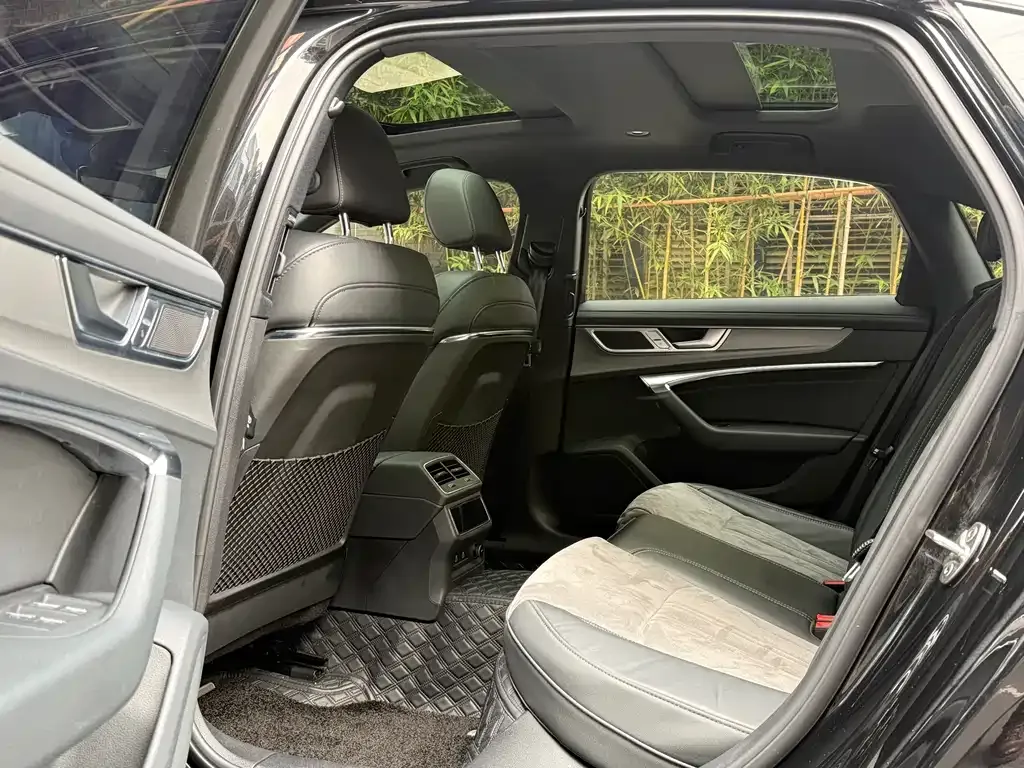 Audi A6L 2023 из CN, фото 6