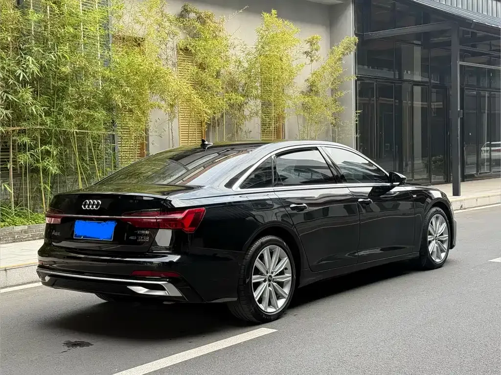 Audi A6L 2023 из CN, фото 7