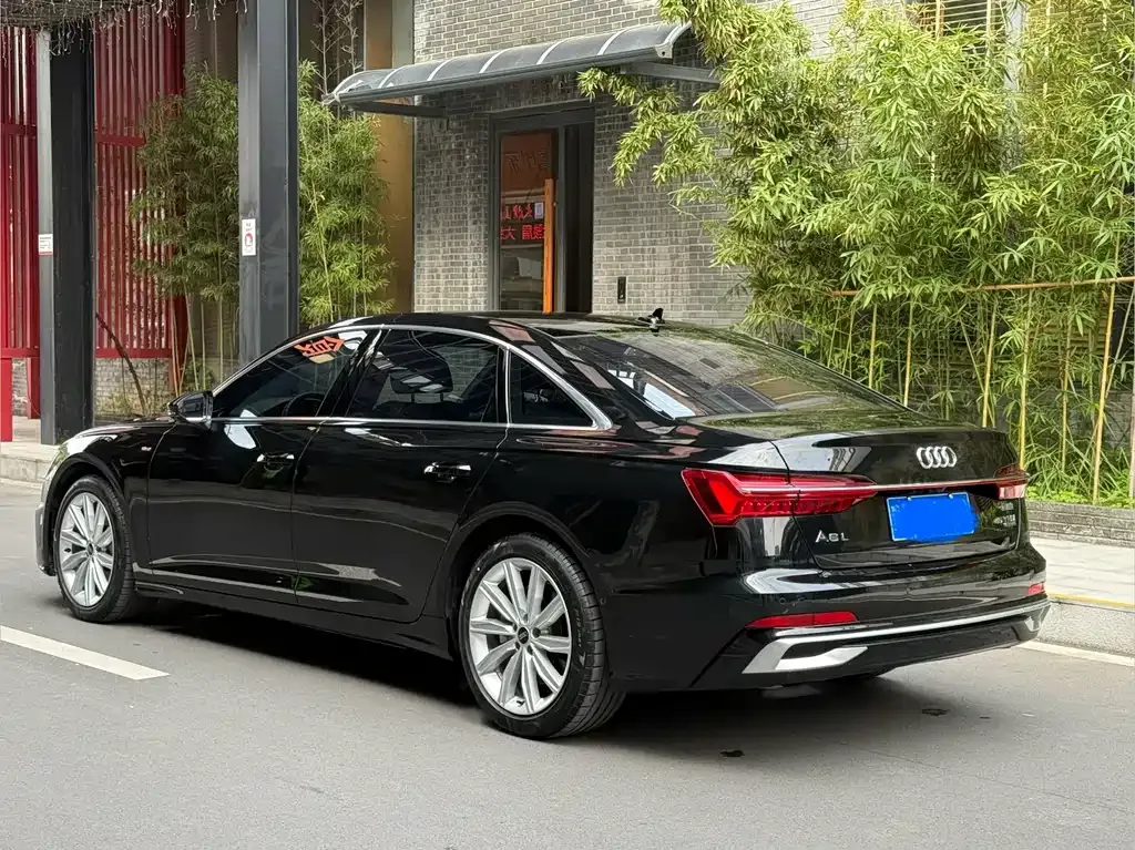 Audi A6L 2023 из CN, фото 9