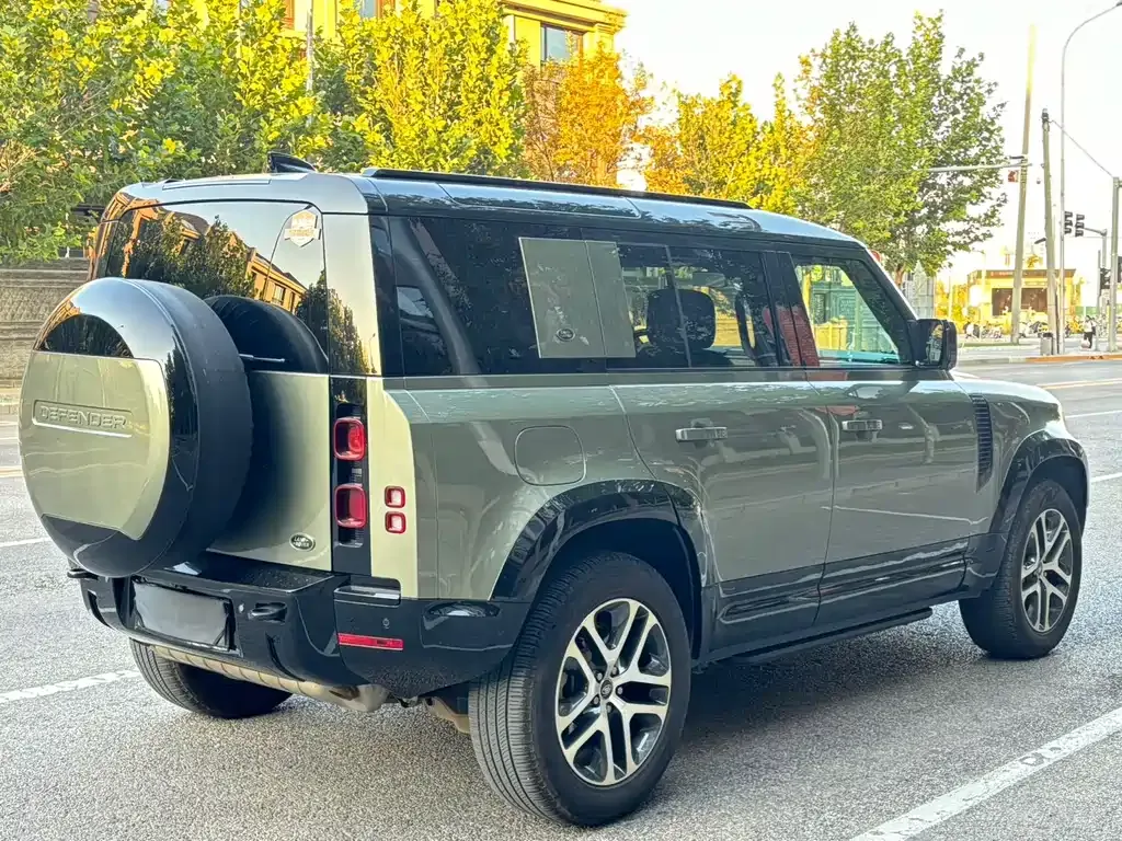 Land Rover Defender — фото 5