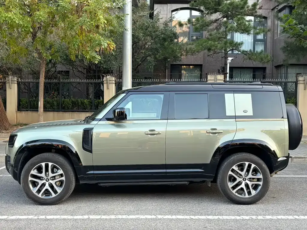 Land Rover Defender — фото 8