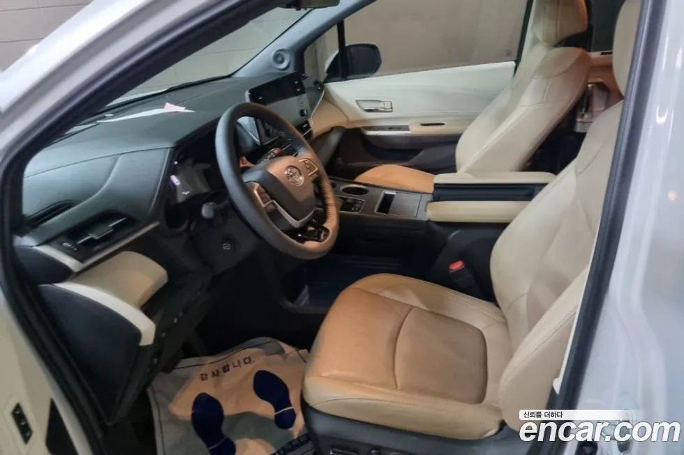 Toyota Sienna 2023 из KR, фото 6