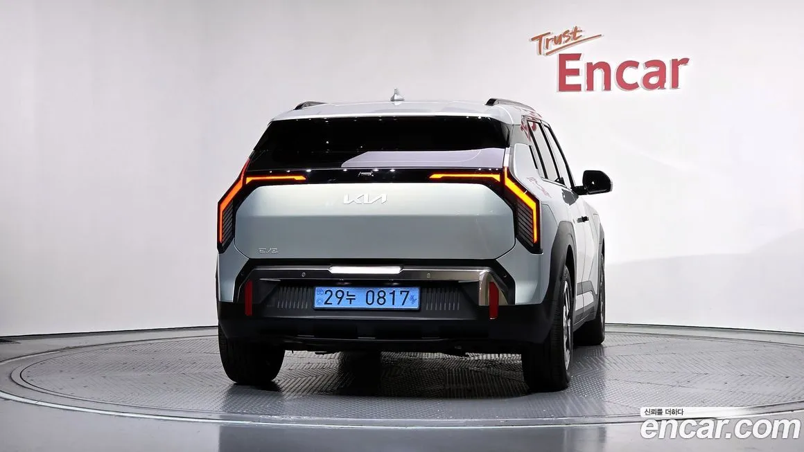 Kia EV3 — фото 4