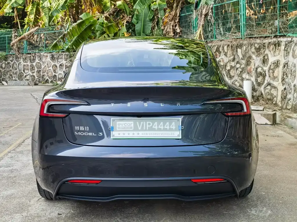 Tesla Model 3 2025 из CN, фото 5
