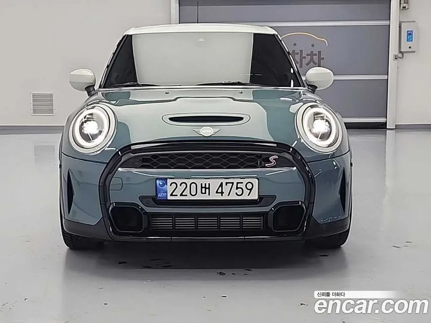 Mini Cooper 2023 из KR, фото 2