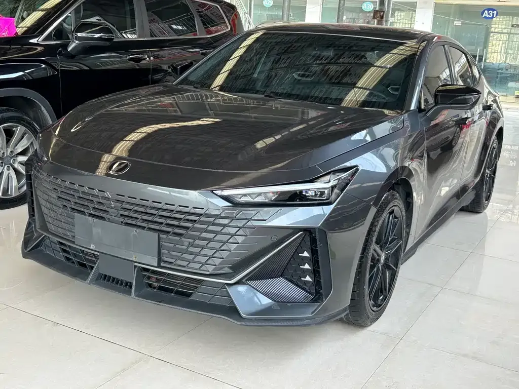 Changan UNI-V 2023 из CN, фото 1