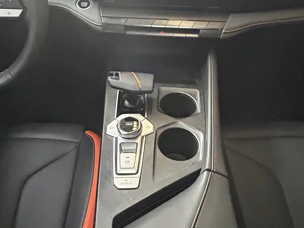 Changan UNI-V 2023 из CN, фото 10