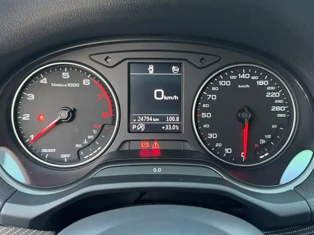 Audi Q2L 2022 из CN, фото 5