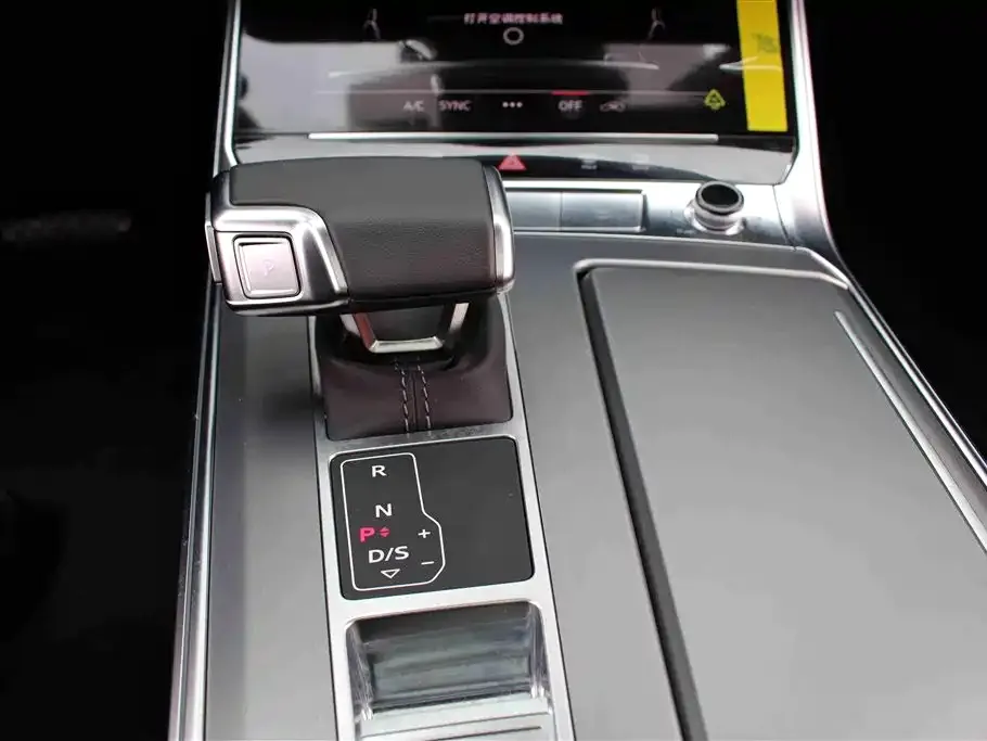 Audi A7L 2025 из CN, фото 10