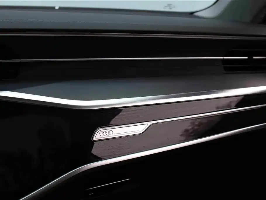 Audi A7L 2025 из CN, фото 9