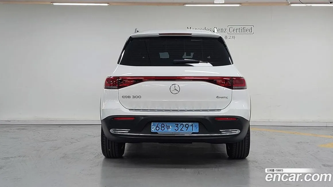 Mercedes-Benz EQB — фото 4