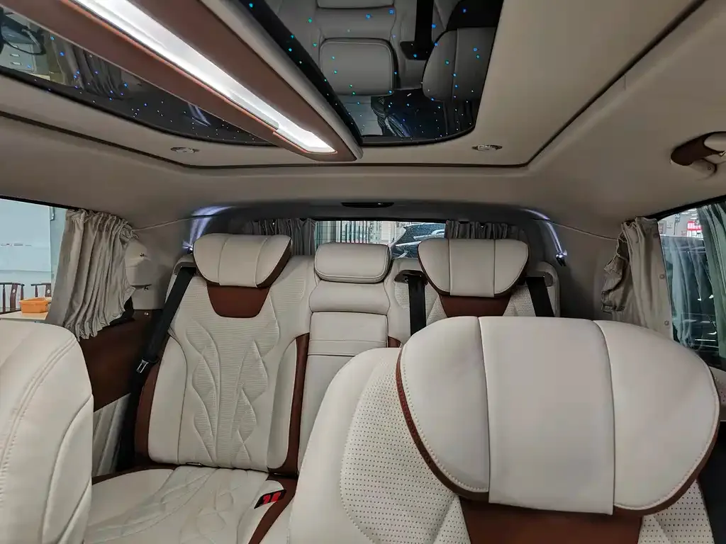 Mercedes-Benz Vito 2023 из CN, фото 10