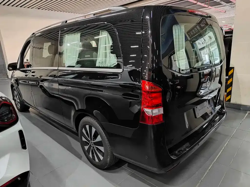 Mercedes-Benz Vito 2023 из CN, фото 5
