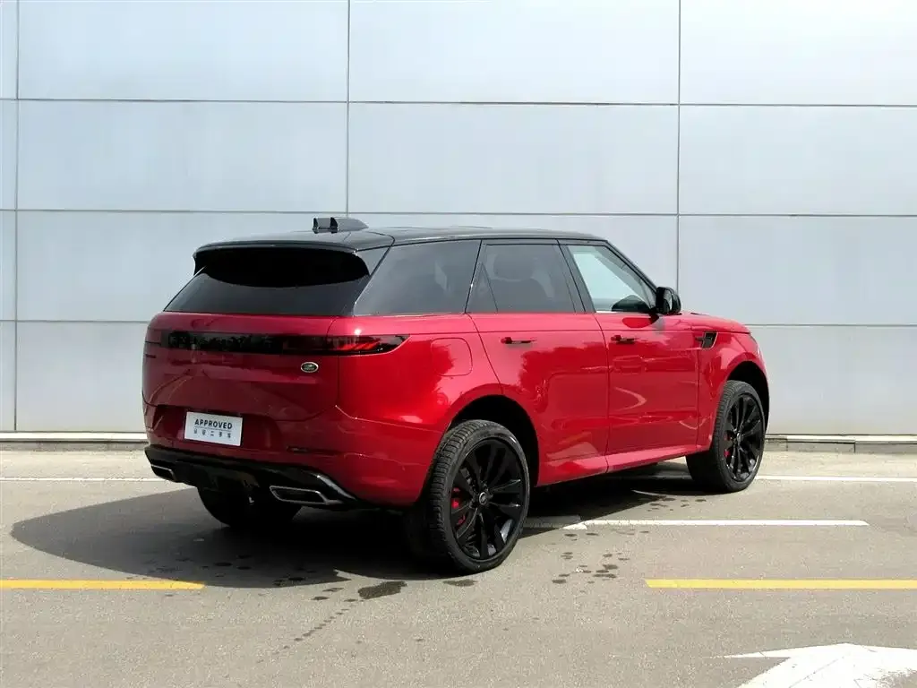 Land Rover Sport PHEV 2024 из CN, фото 2