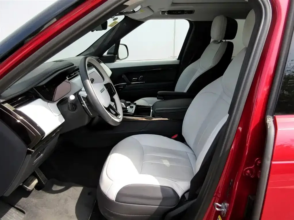 Land Rover Sport PHEV 2024 из CN, фото 6