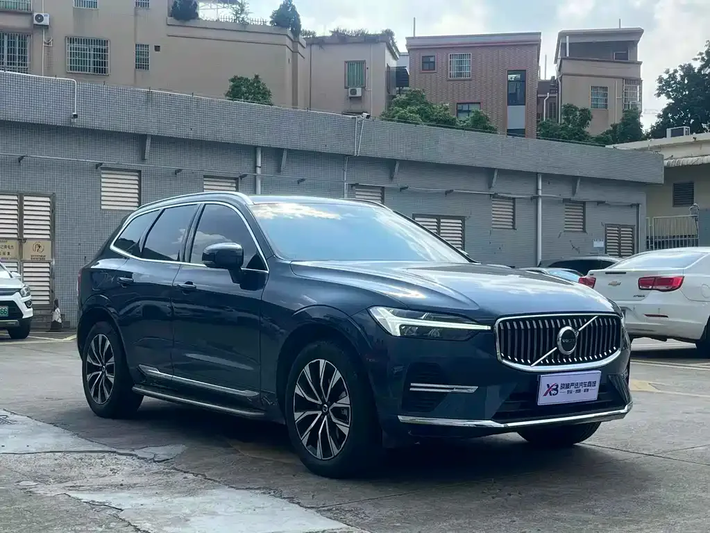 Volvo XC60 2023 из CN, фото 3
