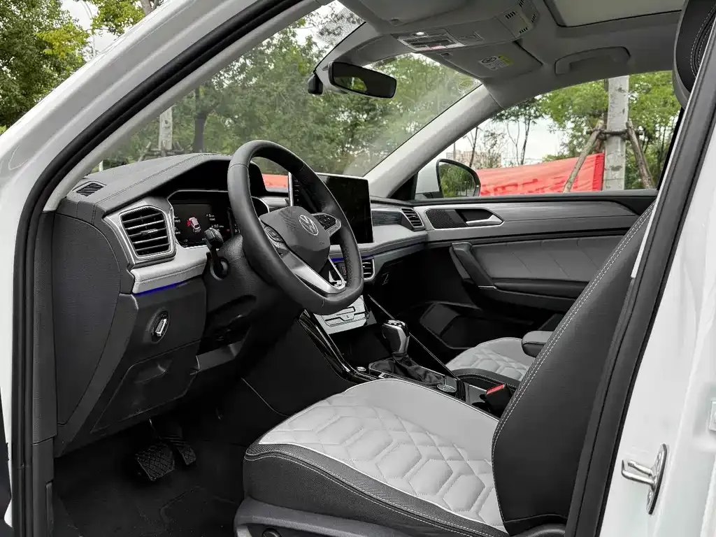 Volkswagen Tayron 2023 из CN, фото 4