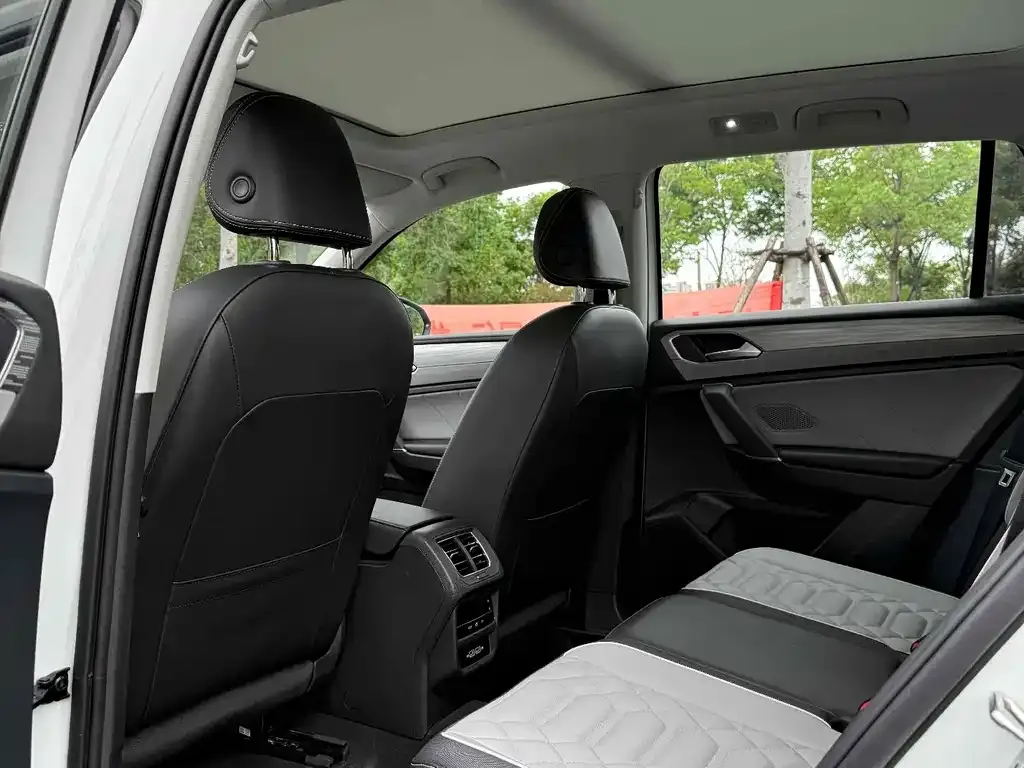 Volkswagen Tayron 2023 из CN, фото 5