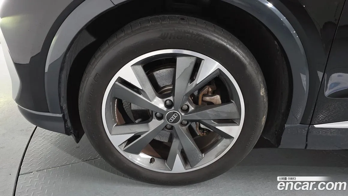 Audi Q4 e-tron 2023 из KR, фото 5