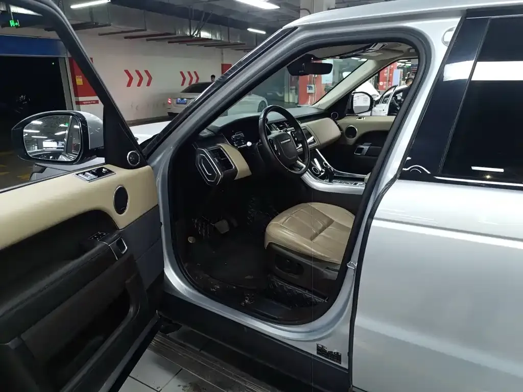 Land Rover Sport PHEV 2021 из CN, фото 7