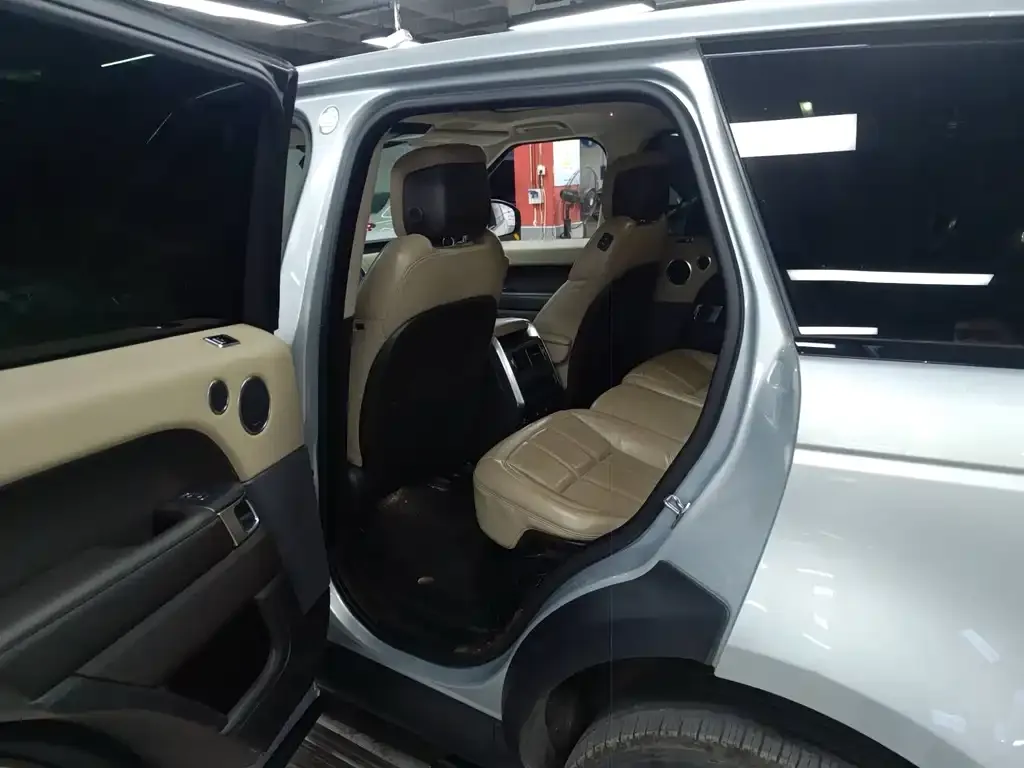 Land Rover Sport PHEV 2021 из CN, фото 8