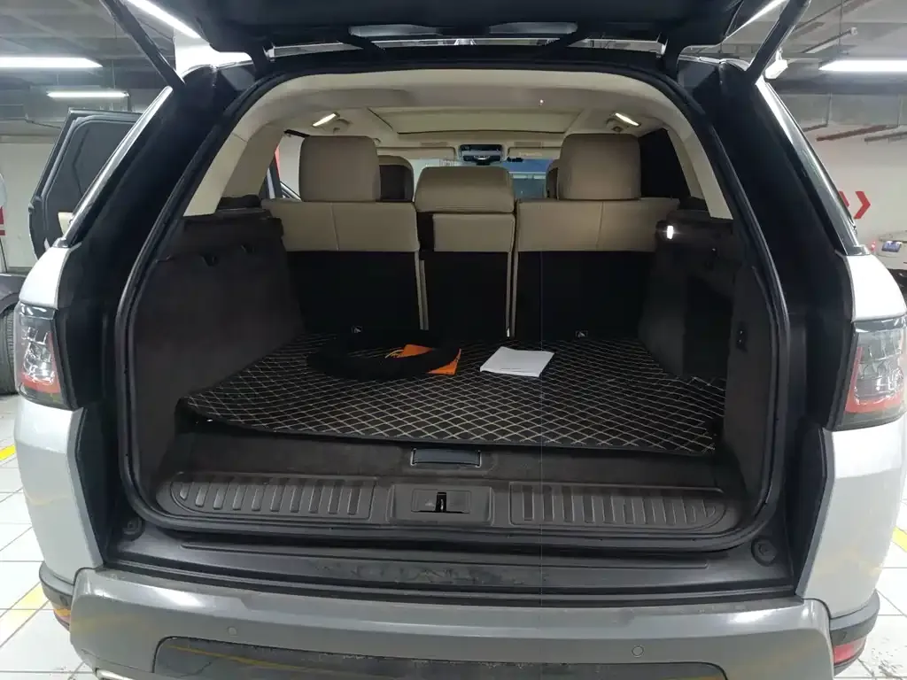 Land Rover Sport PHEV 2021 из CN, фото 9